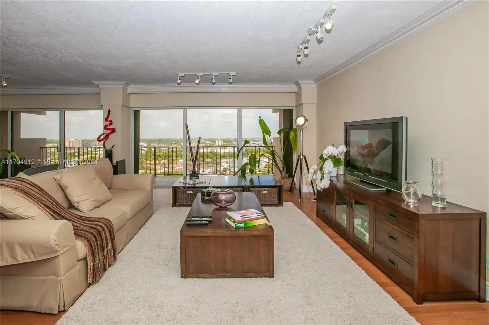1800 NE 114th St # 1911, Miami FL 33181 photo 4