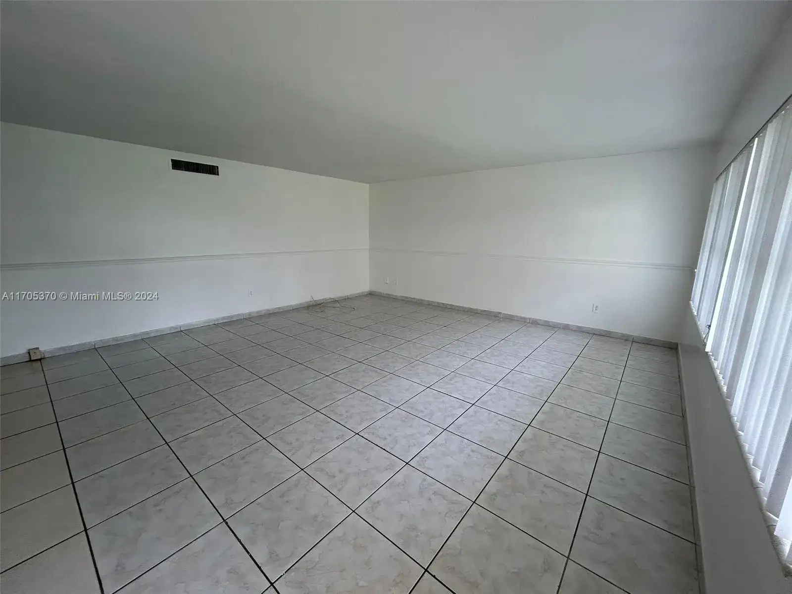 11855 NE 19th Dr # 8, North Miami FL 33181 photo 2