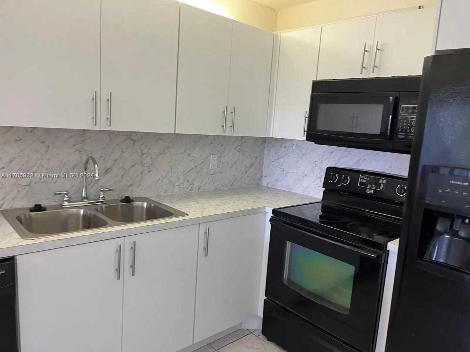 9431 Live Oak Pl # 406, Davie FL 33324 photo 3