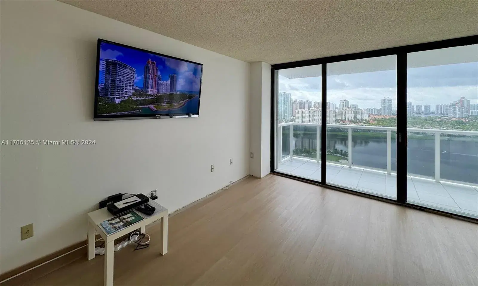 3675 N Country Club Dr # 1905, Aventura FL 33180