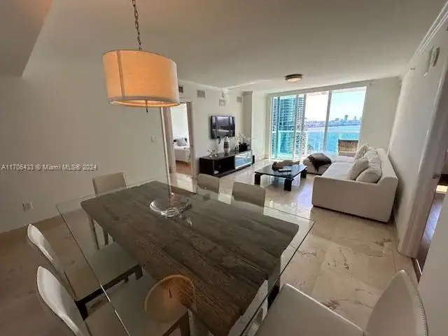 31 SE 5th St # 1908, Miami FL 33131 photo 3