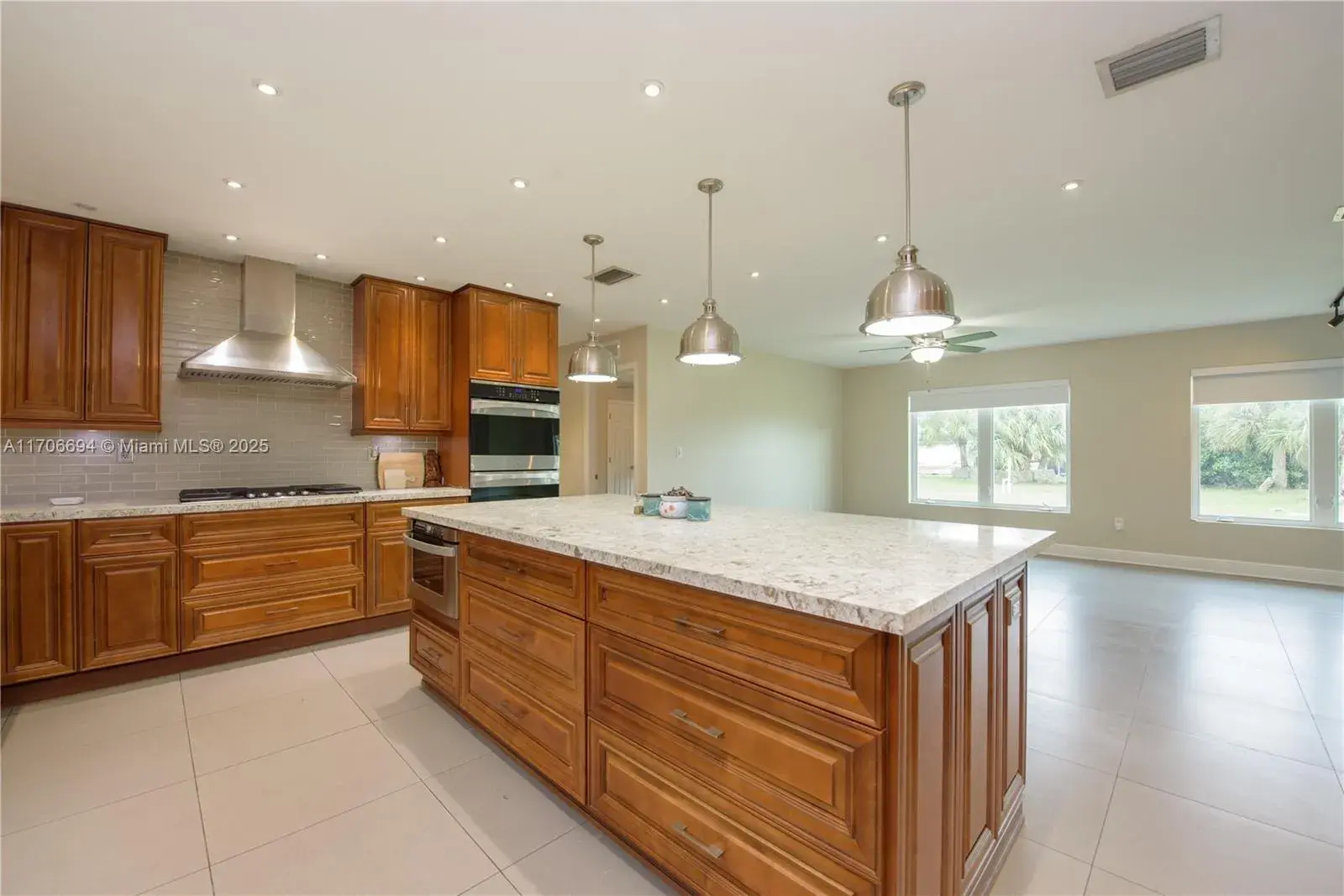 16405 SW 228th St, Miami FL 33170