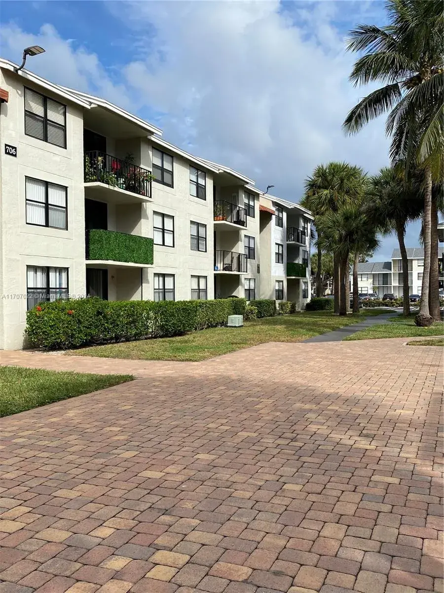700 Executive Center Dr # 110, West Palm Beach FL 33401