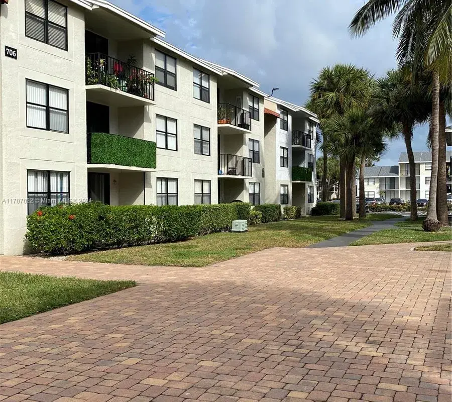700 Executive Center Dr # 110, West Palm Beach FL 33401
