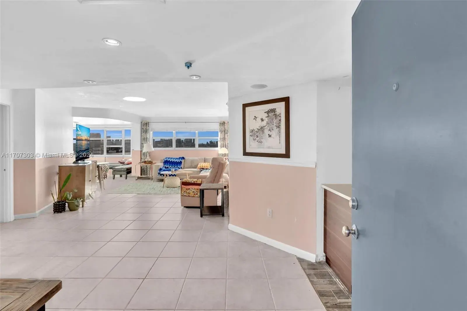 1881 Washington Ave # 16H, Miami Beach FL 33139