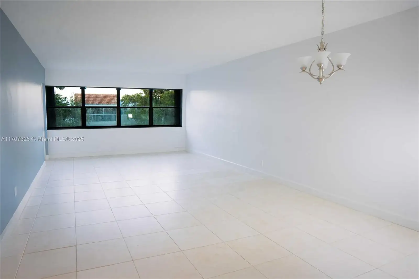 301 Racquet Club Rd # 307, Weston FL 33326 photo 3