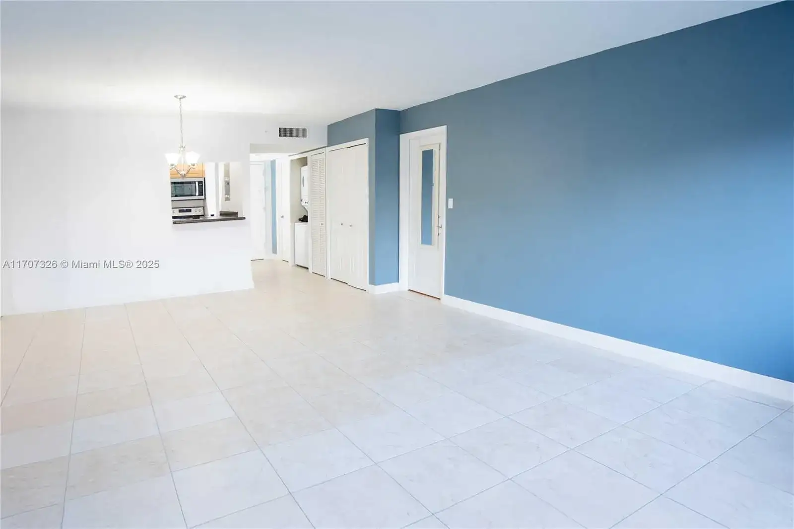 301 Racquet Club Rd # 307, Weston FL 33326 photo 5