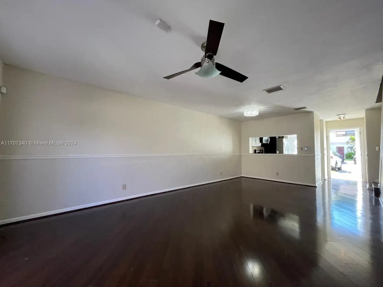 2700 S Oakland Forest Dr # 304, Oakland Park FL 33309 photo 4