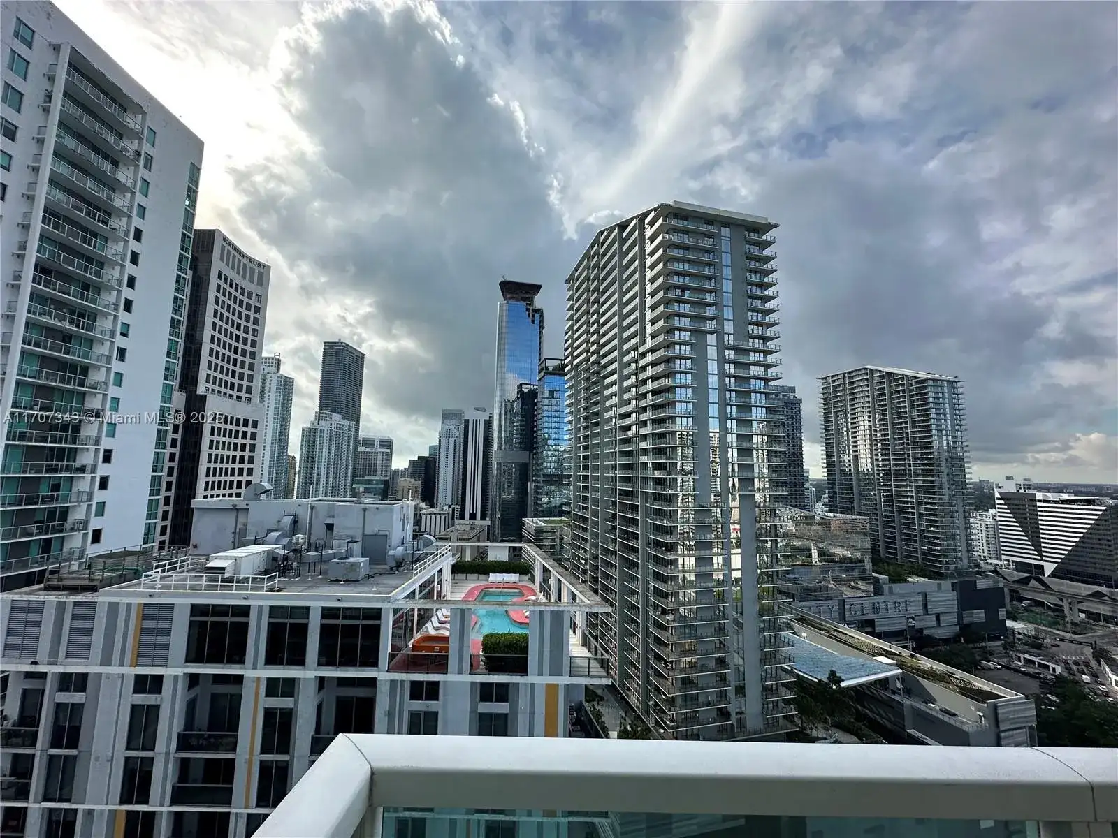 41 SE 5th St # 1714, Miami FL 33131 photo 4