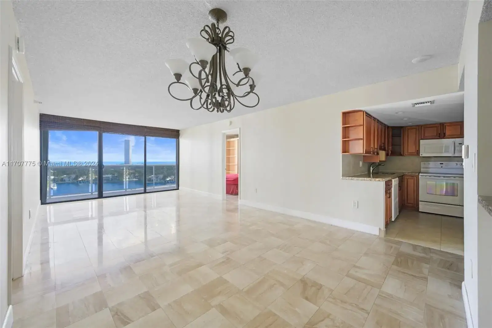 20505 E Country Club Dr # 1434, Aventura FL 33180 photo 4