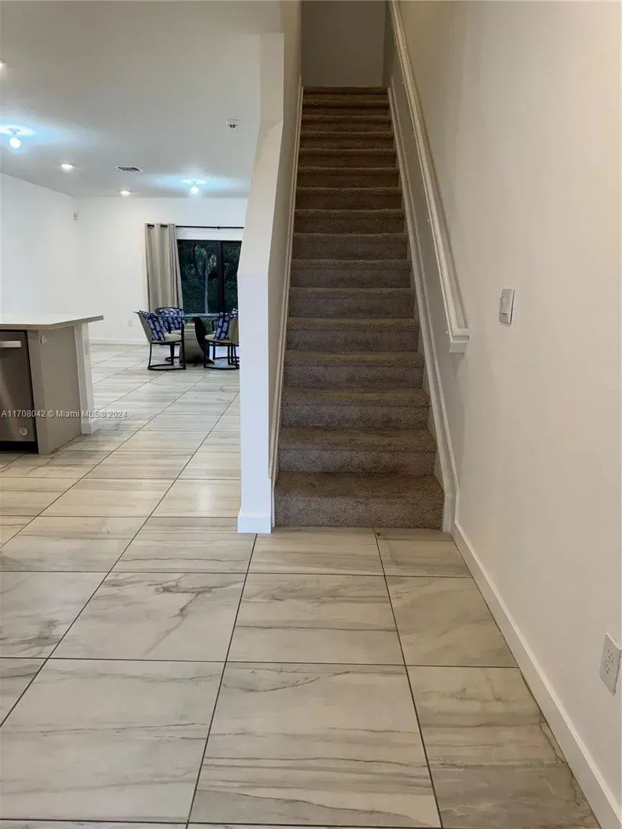 170 SE 5th Ct, Deerfield Beach FL 33441