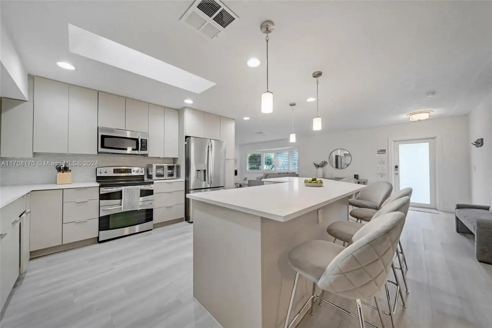 2031 SW 22nd Ave, Fort Lauderdale FL 33312 photo 2