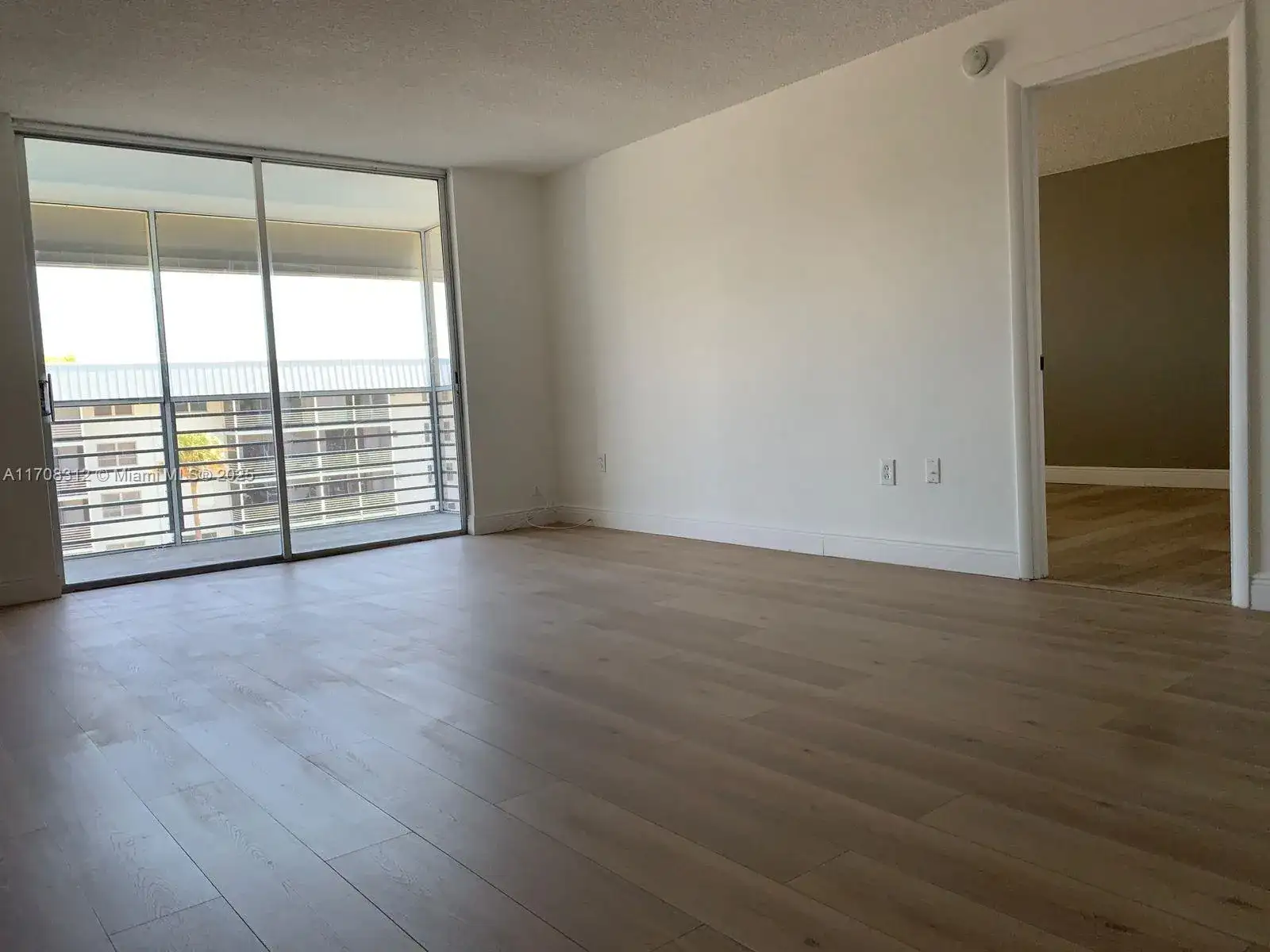 3600 NE 170th St # 402, North Miami Beach FL 33160 photo 4