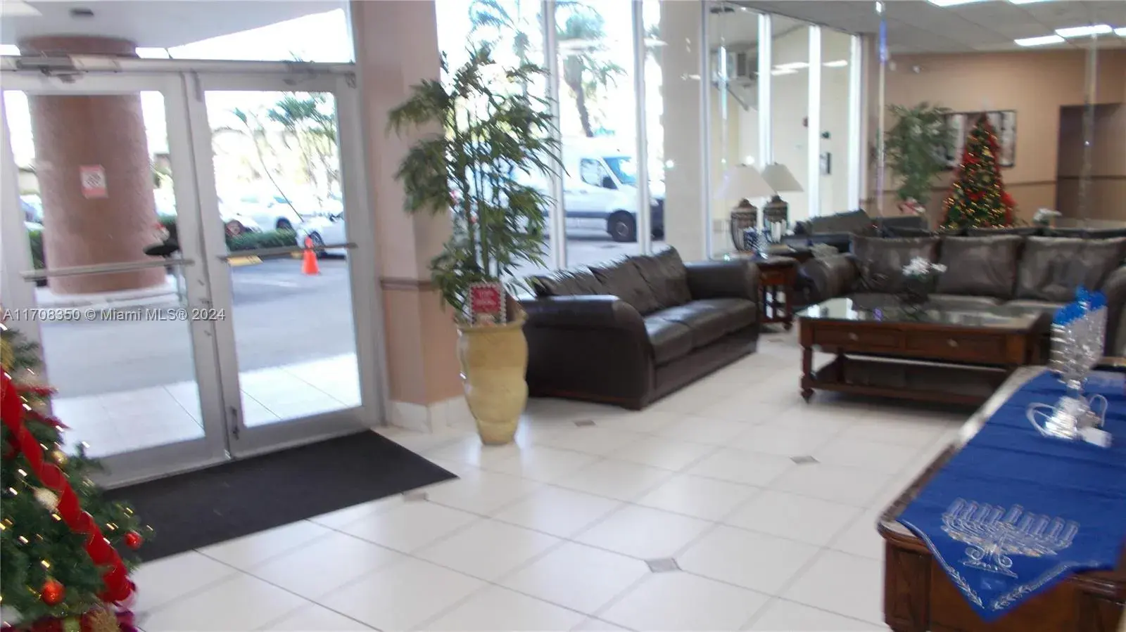 1817 S Ocean Dr # 717, Hallandale Beach FL 33009