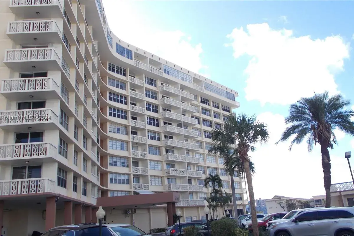 1817 S Ocean Dr # 717, Hallandale Beach FL 33009