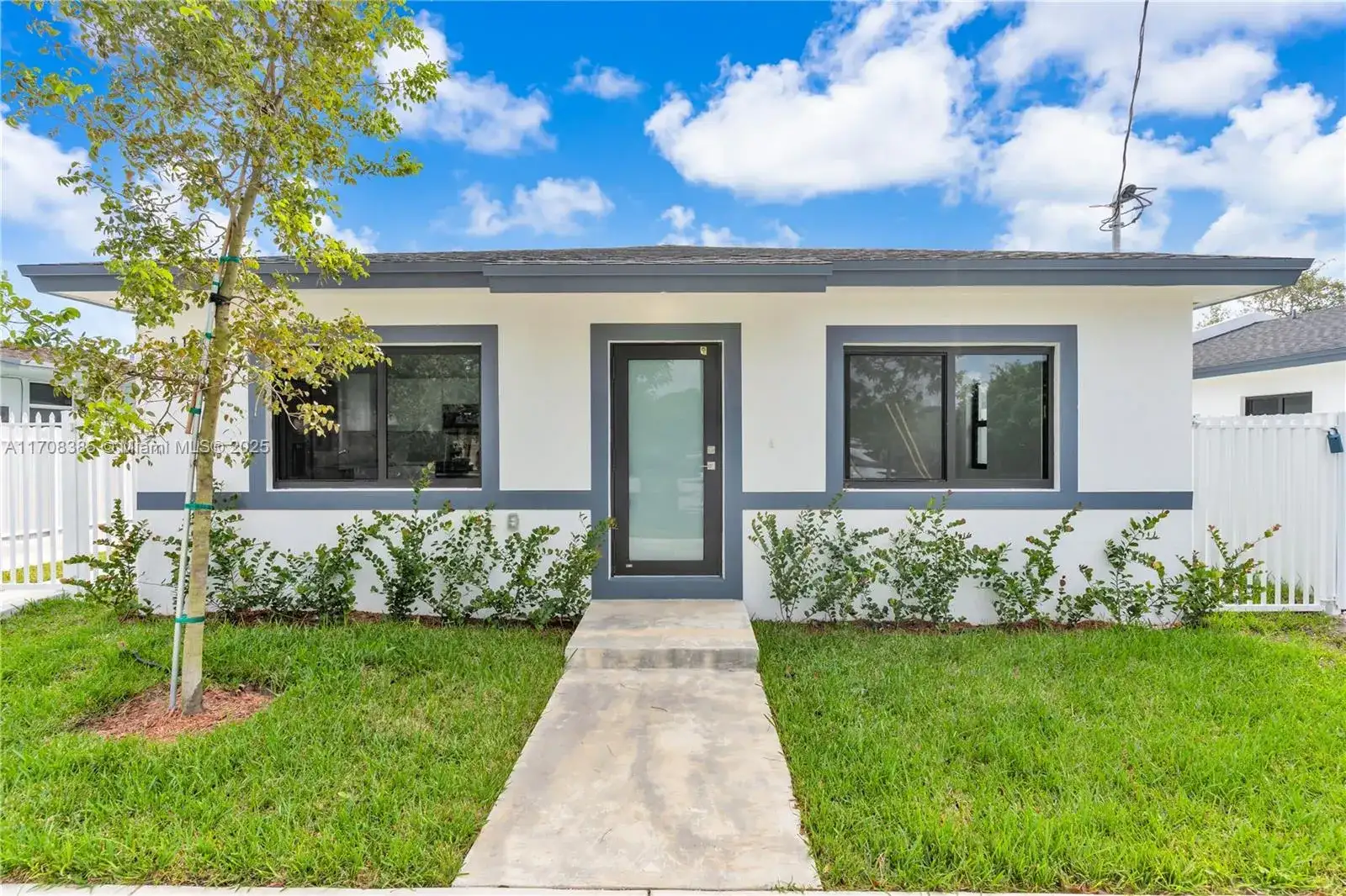 11970-11972 SW 213 St, Miami FL 33177 photo 3