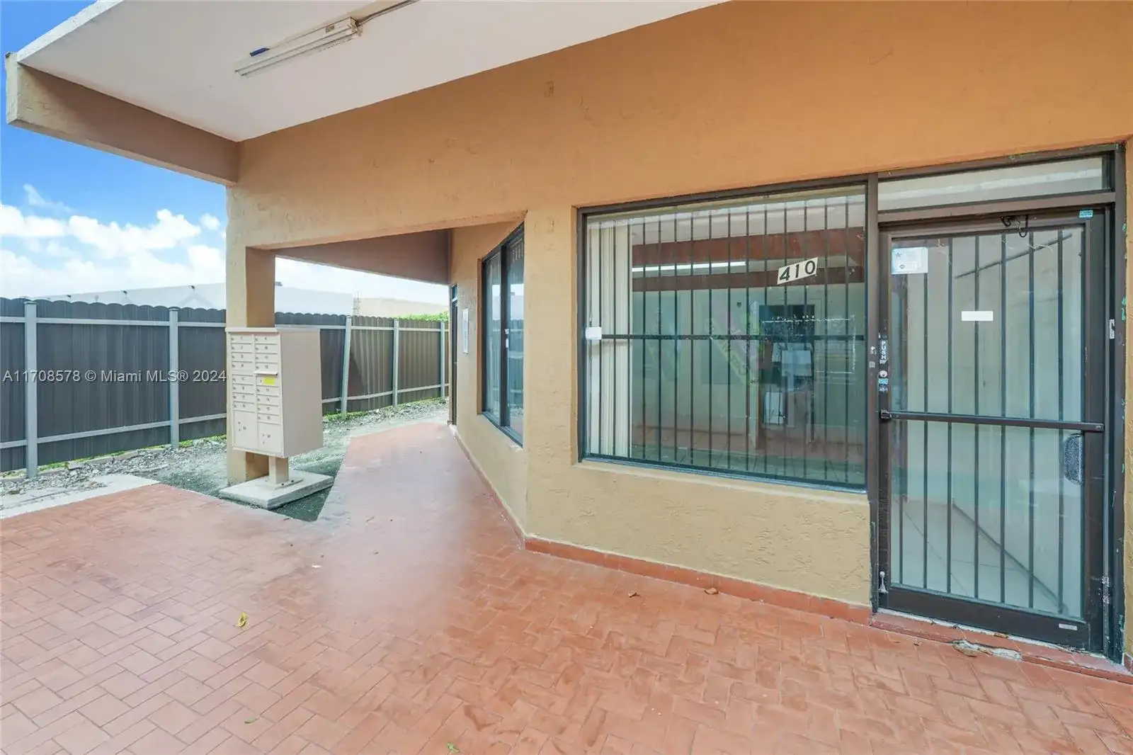 1651 W 37th St # 410, Hialeah FL 33012 photo 2