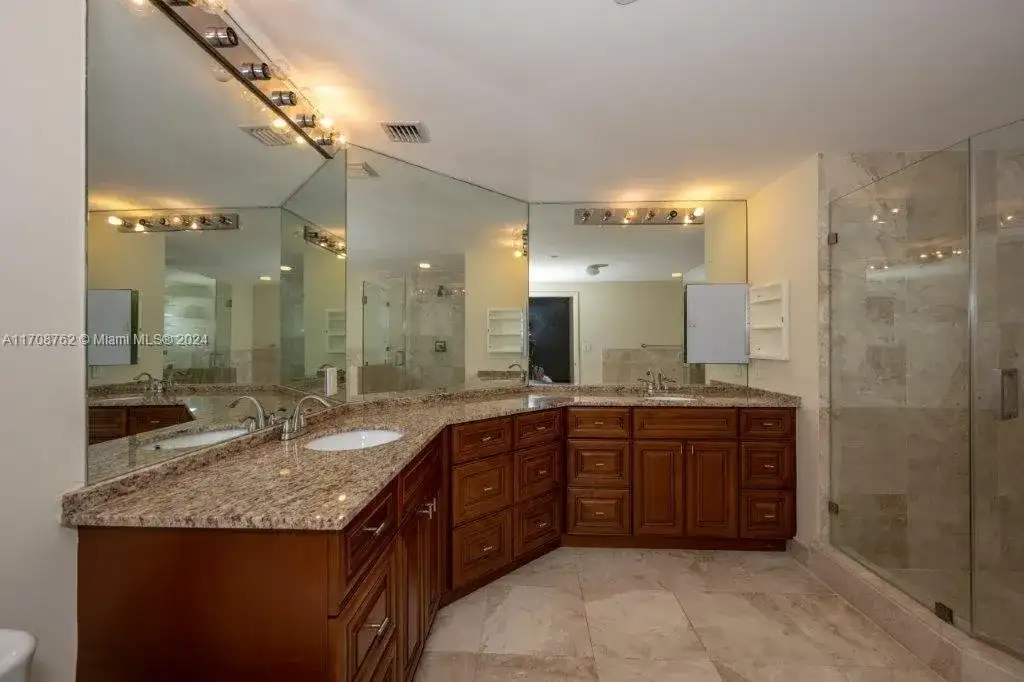 510 NW 84th Ave # 229, Plantation FL 33324 photo 4