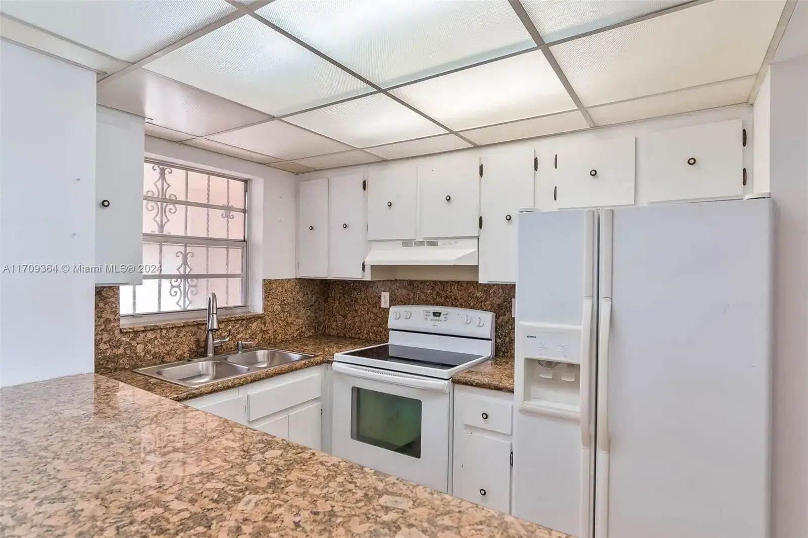 8895 Fontainebleau Blvd # 407, Miami FL 33172 photo 3