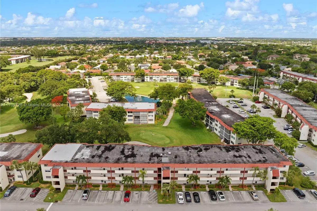 711 S Hollybrook Dr # 109, Pembroke Pines FL 33025