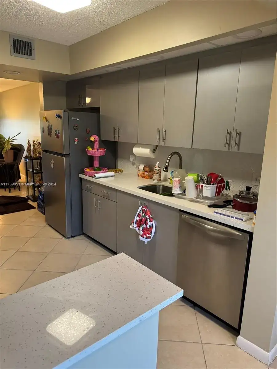 12650 SW 6th St # 411K, Pembroke Pines FL 33027 photo 4