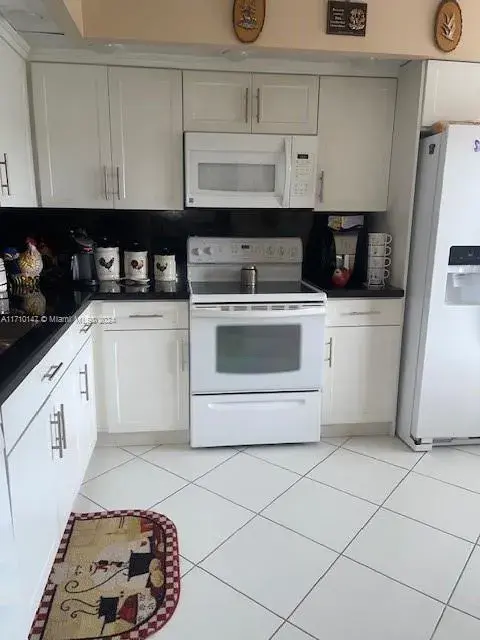 1400 SW 137th Ave # 207F, Pembroke Pines FL 33027