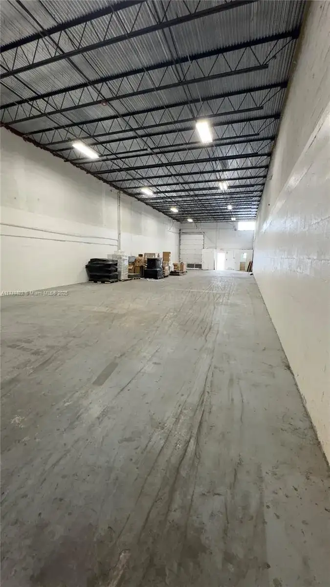 4201 NW 37th Ave # A, Miami FL 33142 photo 3
