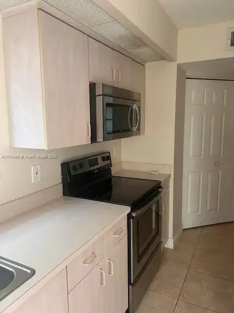 2523 SE 20th Pl # B, Homestead FL 33035 photo 3