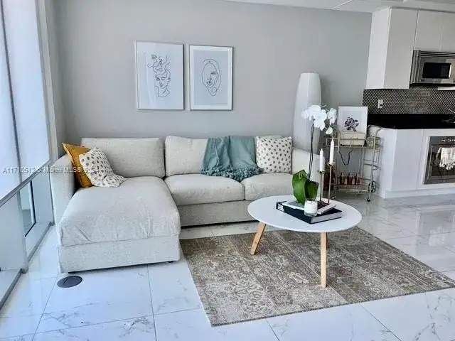 92 SW 3rd St # 4707, Miami FL 33130 photo 5