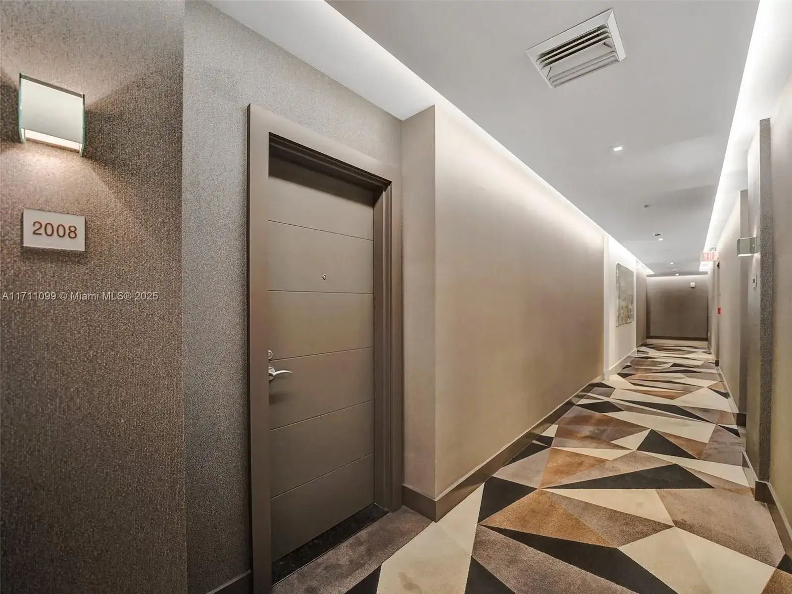 17301 Biscayne Blvd # 2008, North Miami Beach FL 33160 photo 3