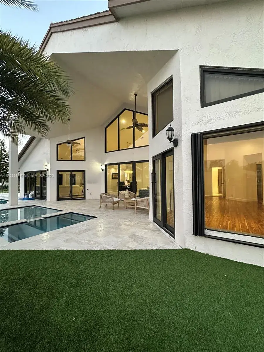 7720 NW 86th Way, Tamarac FL 33321