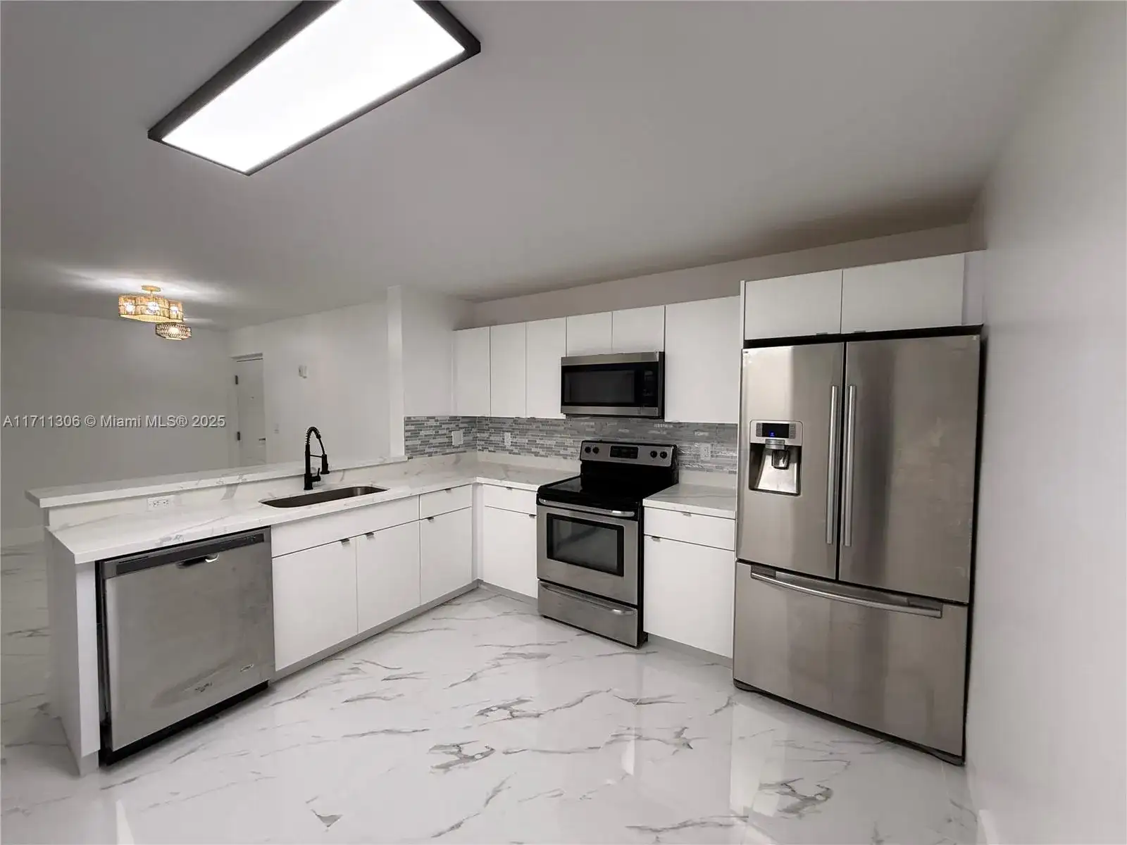 10135 W Sunrise Blvd # 103, Plantation FL 33322 photo 3