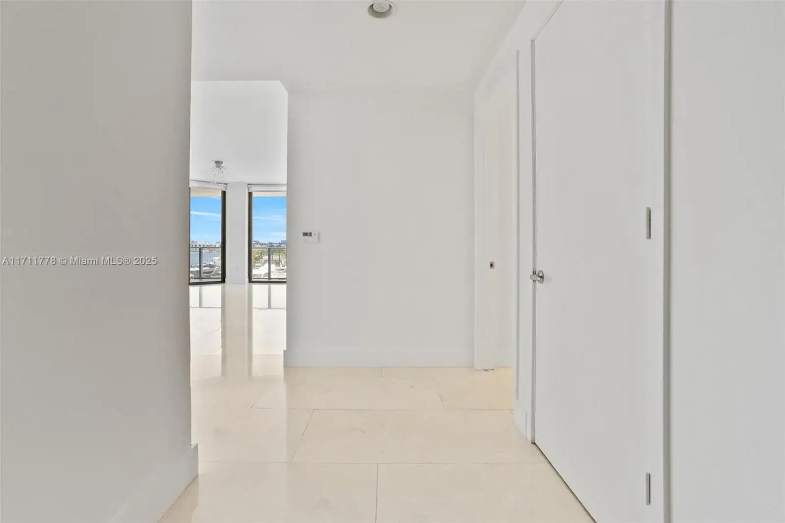 17301 Biscayne Blvd # 305, North Miami Beach FL 33160 photo 3