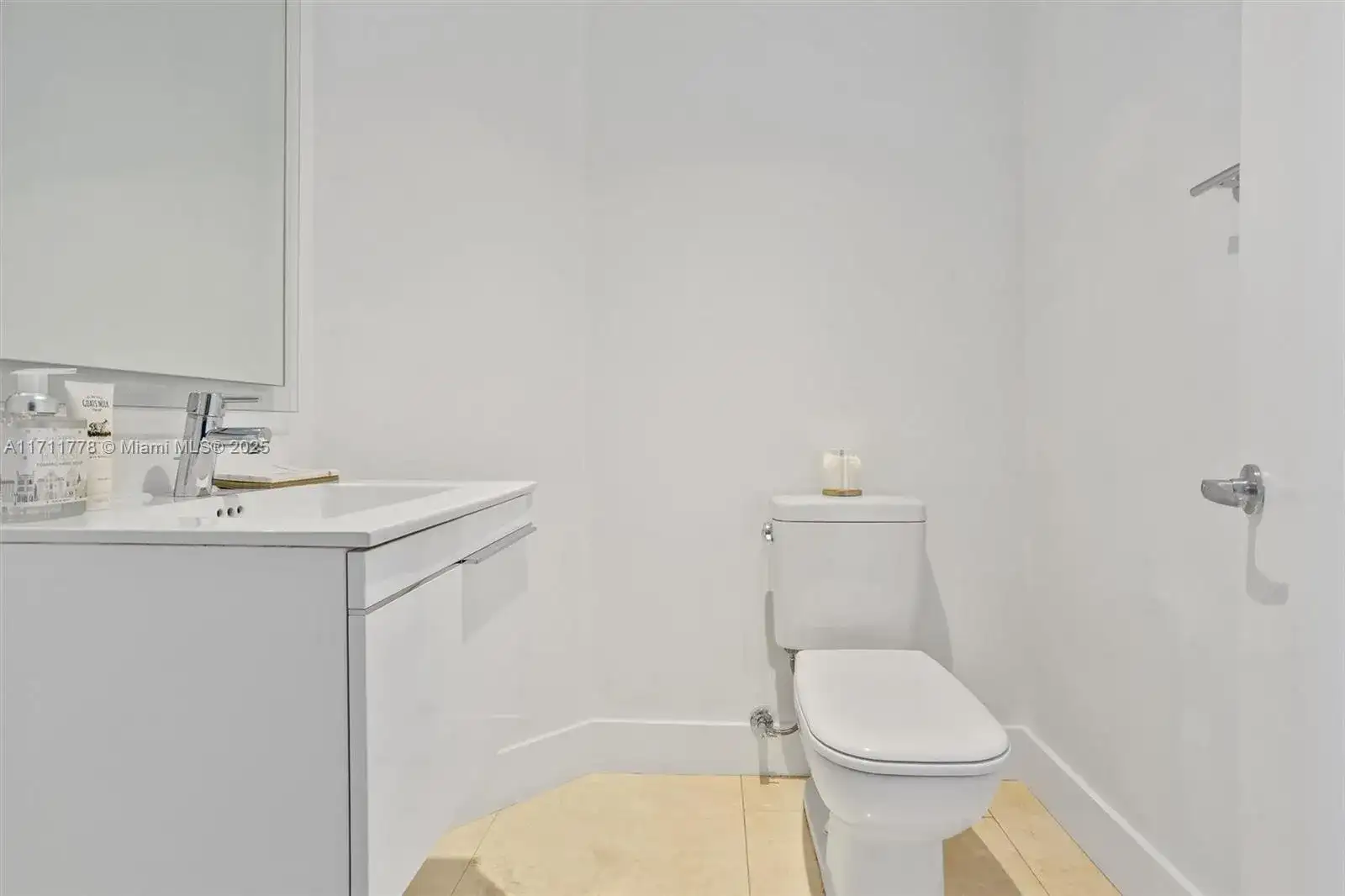 17301 Biscayne Blvd # 305, North Miami Beach FL 33160 photo 4