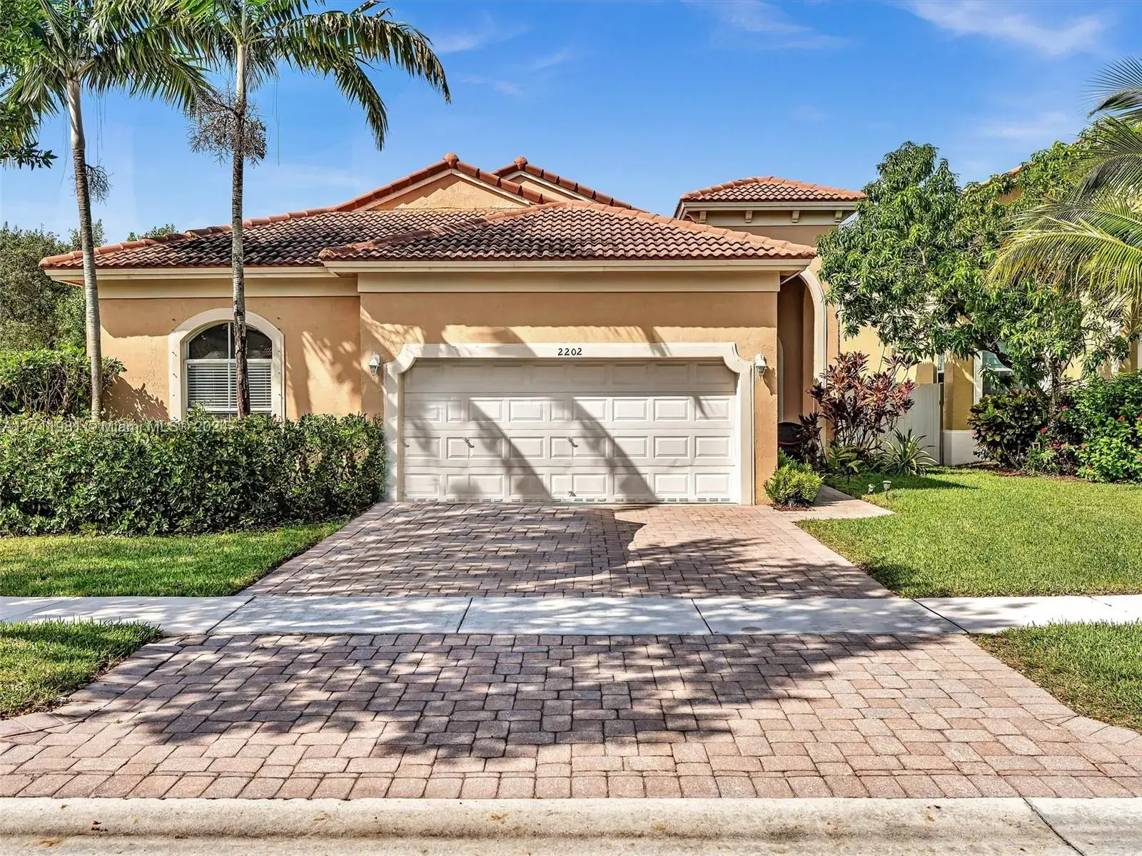 2202 Portofino Ave, Homestead FL 33033