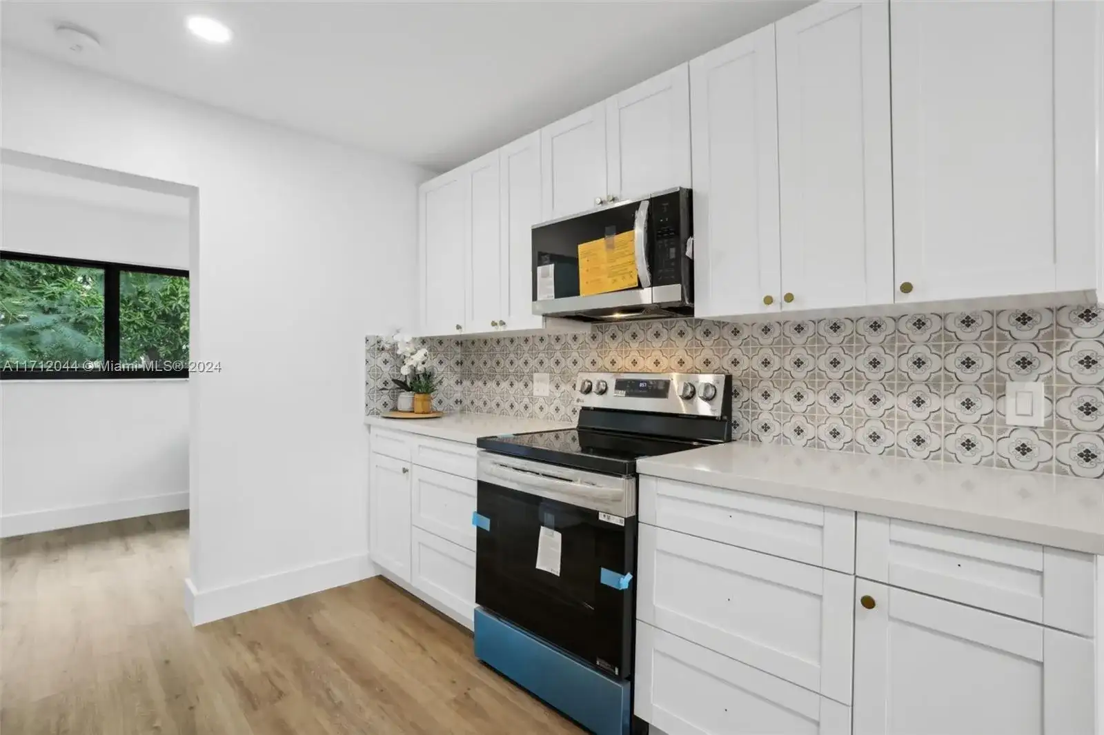 327 NE 15th Ave, Boynton Beach FL 33435 photo 3