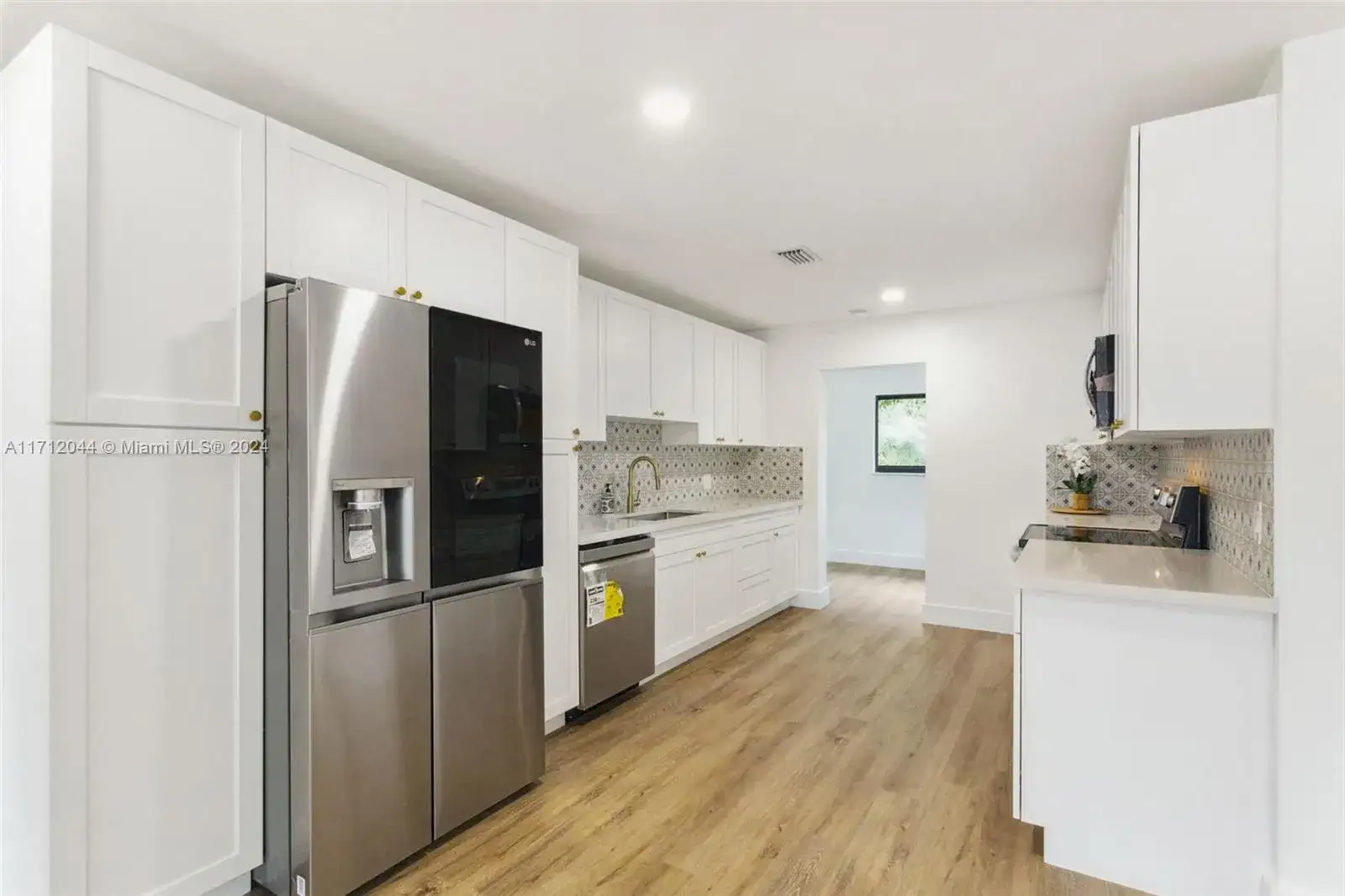 327 NE 15th Ave, Boynton Beach FL 33435 photo 5