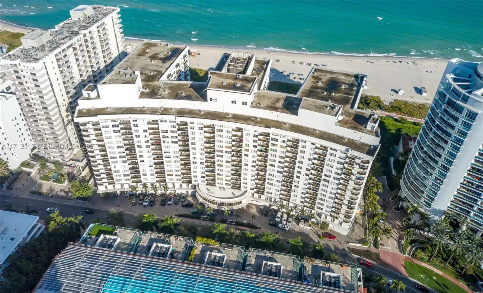 1 bedroom 1 bath Residential for sale at 6039 Collins Ave, Miami Beach FL 33140