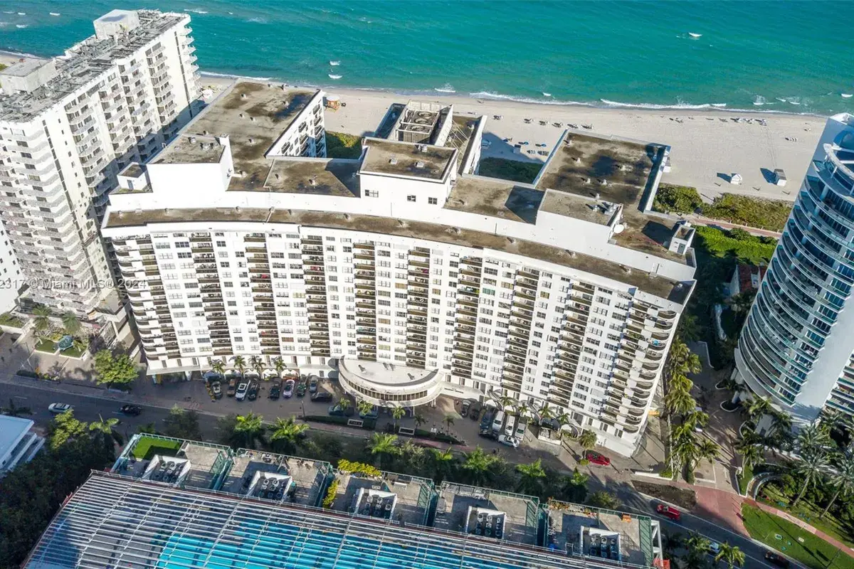 6039 Collins Ave, Miami Beach FL 33140
