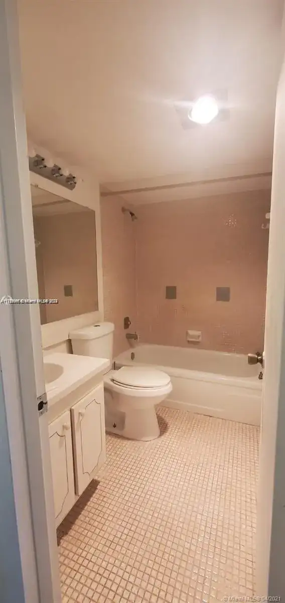 385 Fanshaw # J, Boca Raton FL 33434 photo 2