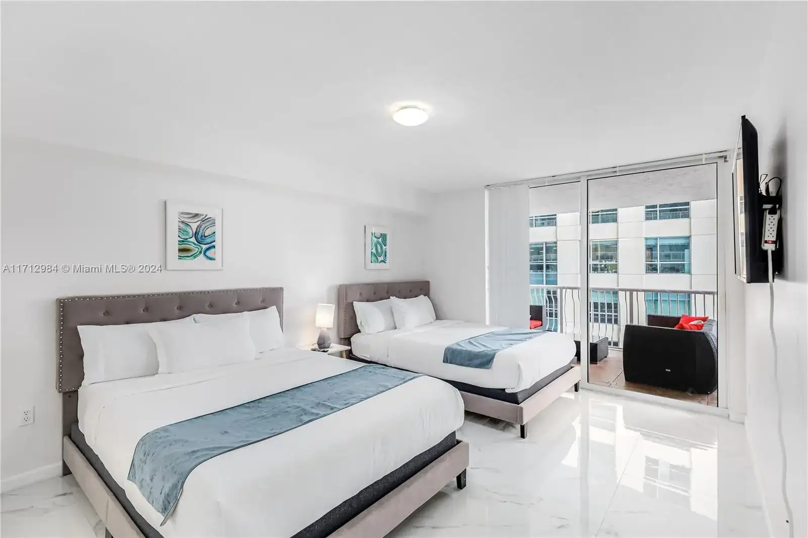 1200 Brickell Bay Dr # 1908, Miami FL 33131 photo 3