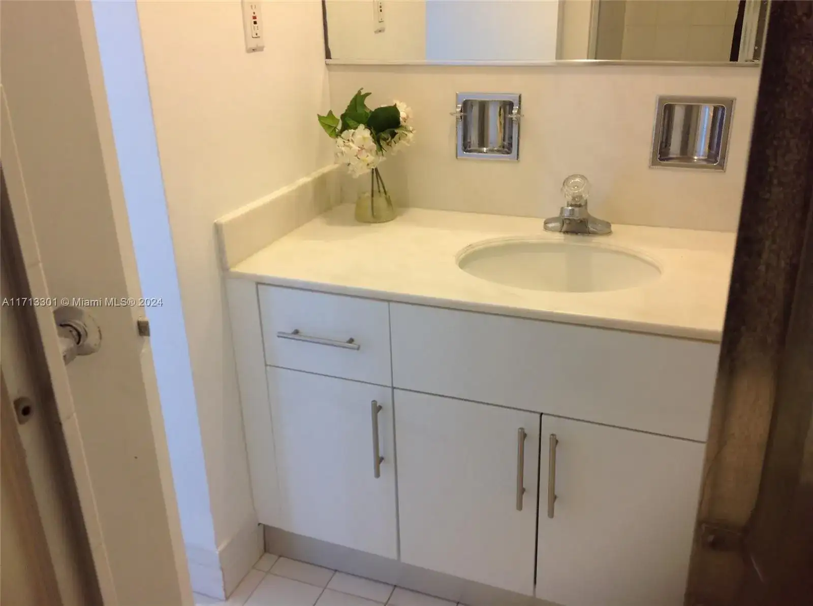 5151 Collins Ave # 1119, Miami Beach FL 33140 photo 2