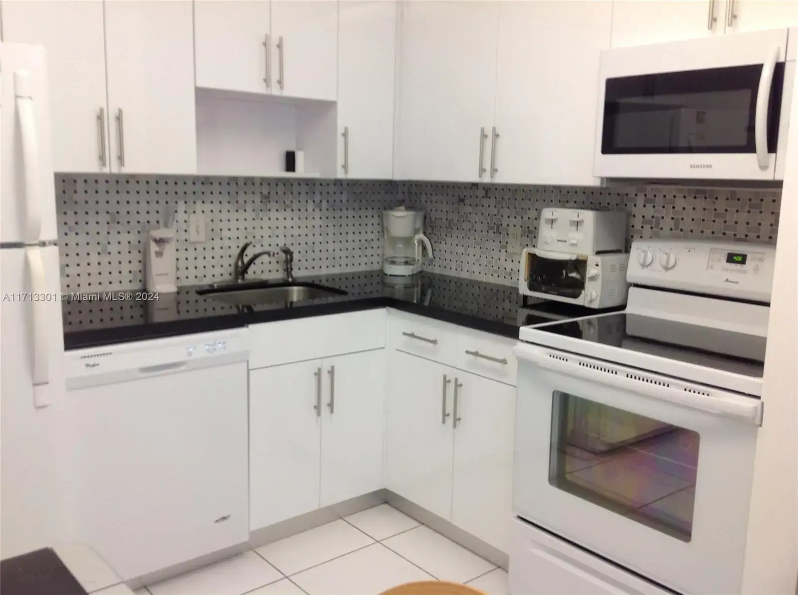 5151 Collins Ave # 1119, Miami Beach FL 33140 photo 3