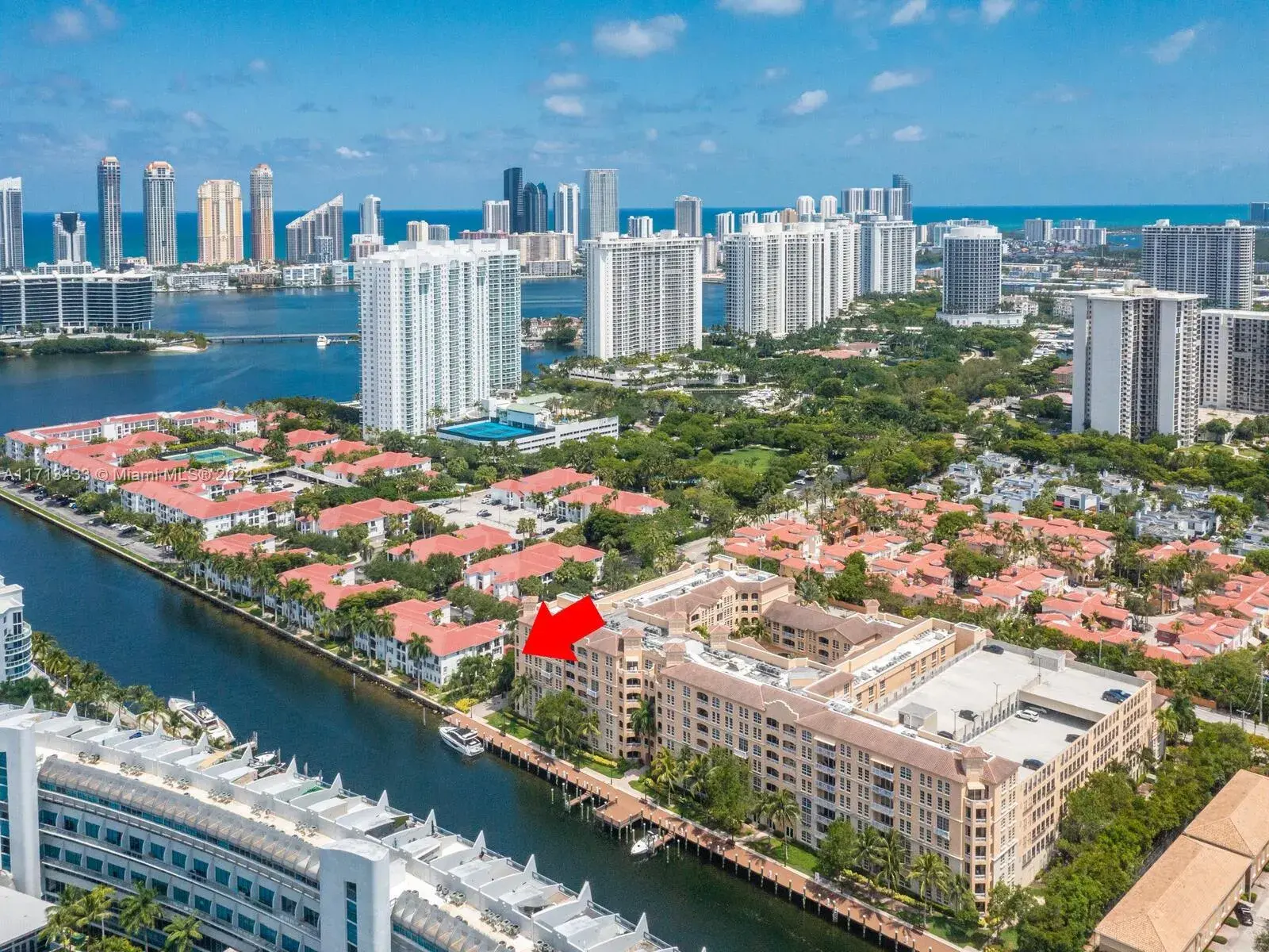 3001 NE 185th St # 517, Aventura FL 33180