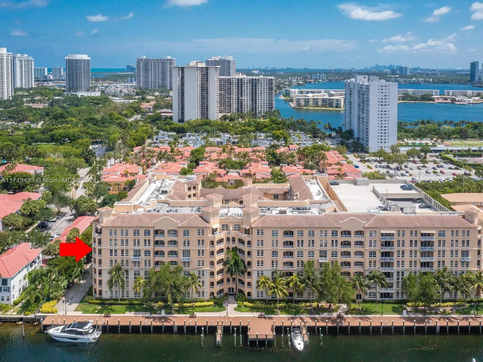 3001 NE 185th St # 517, Aventura FL 33180
