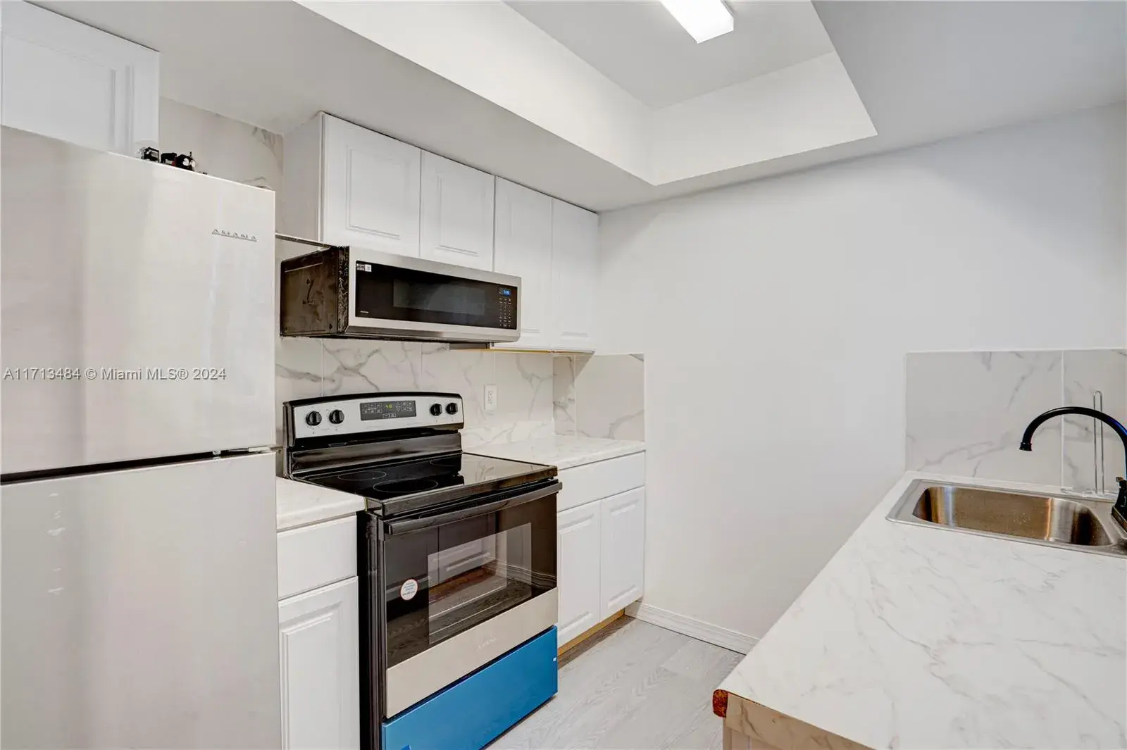 26 NW 170th St # 0, North Miami Beach FL 33169