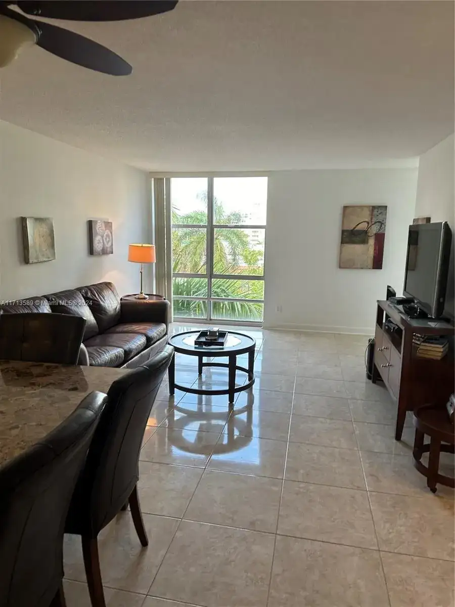 210 172nd St # 523, Sunny Isles Beach FL 33160 photo 3