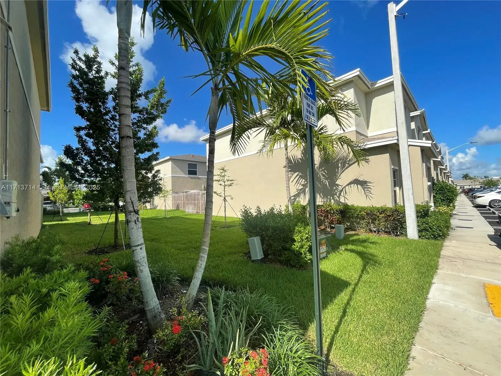 495 NE 5th Ln, Florida City FL 33034