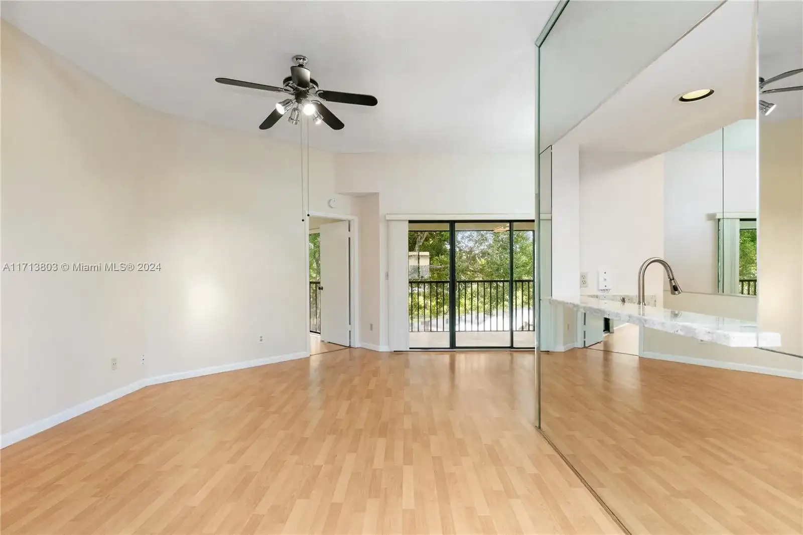 8140 NW 17th Mnr # 8140, Plantation FL 33322 photo 3