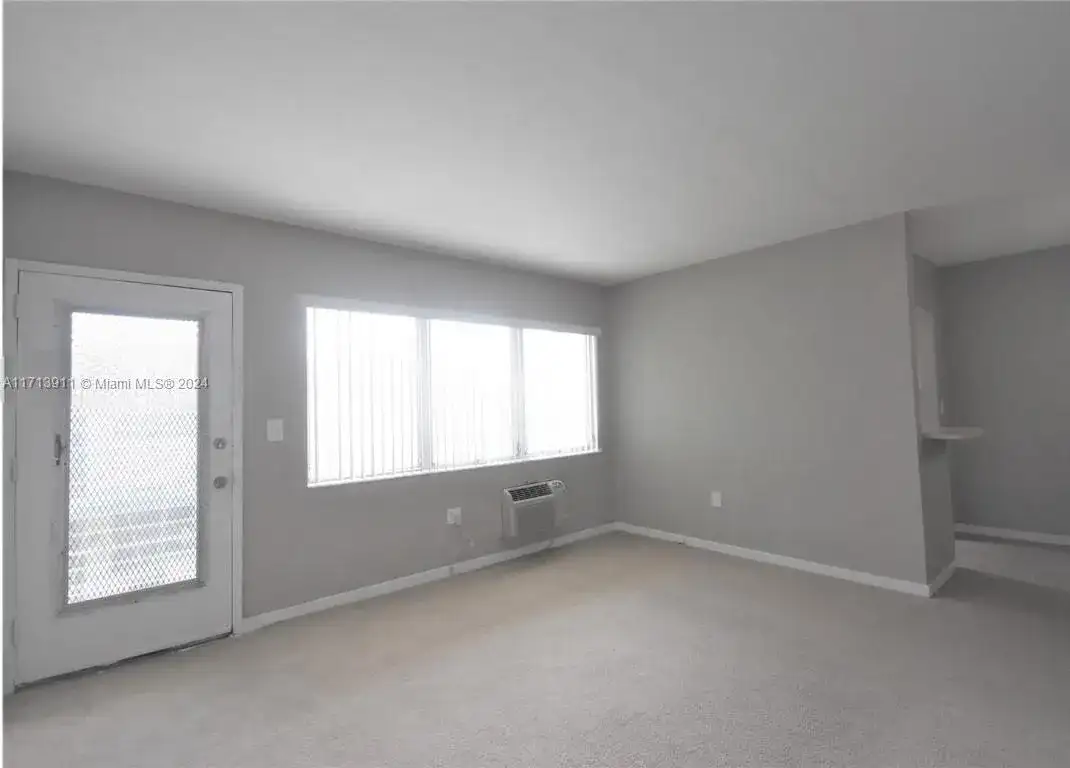 10190 E Bay Harbor Dr # 9F, Bay Harbor Islands FL 33154 photo 2